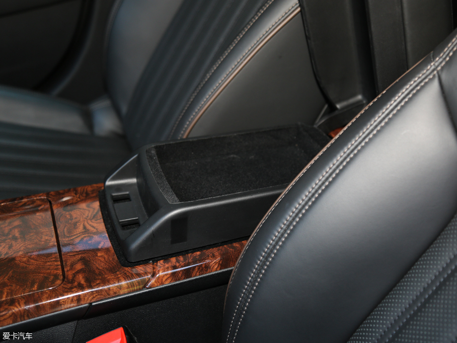 2016|L(fng)A9 1.8T ԄŞ