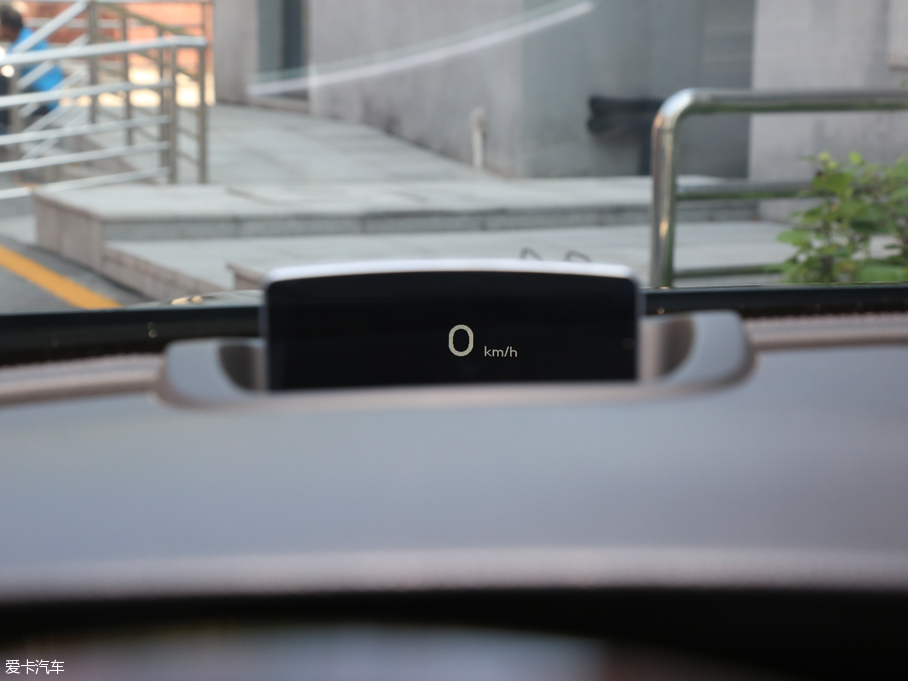 2016|L(fng)A9 1.8T ԄŞ