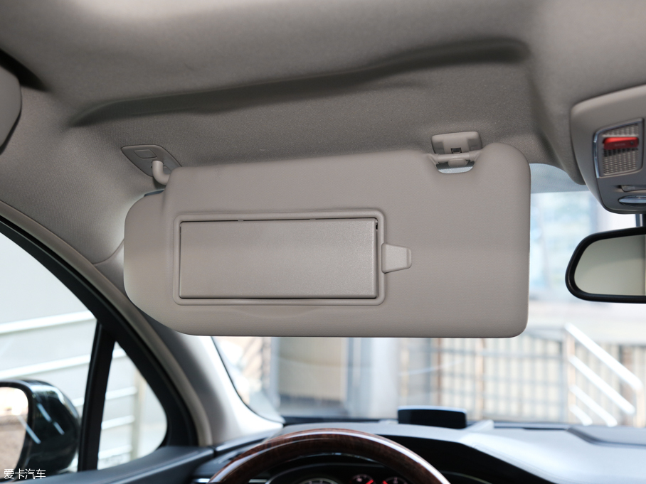 2016|L(fng)A9 1.8T Ԅ(dng)Ş