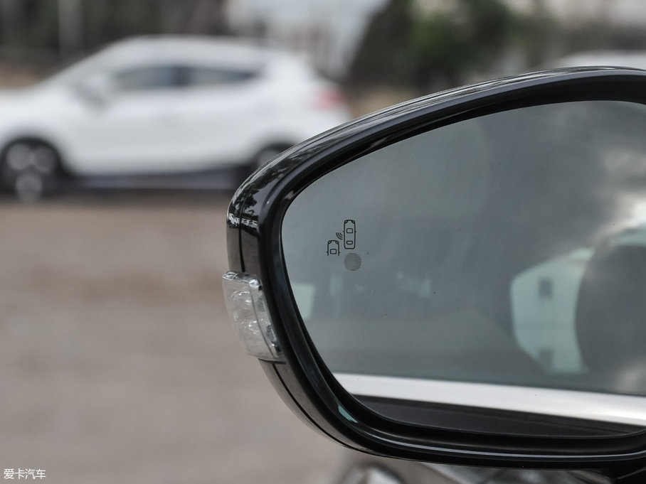 2016|L(fng)A9 1.8T ԄŞ