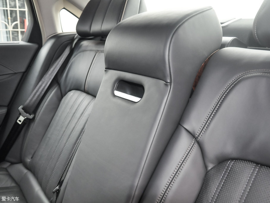 2016|L(fng)A9 1.8T Ԅ(dng)Ş