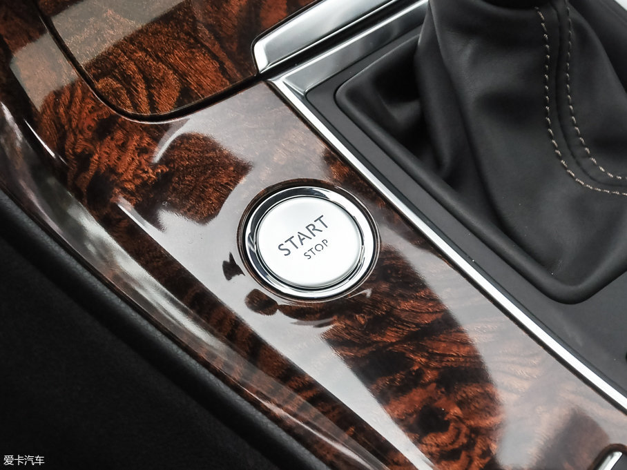 2016|L(fng)A9 1.8T Ԅ(dng)Ş