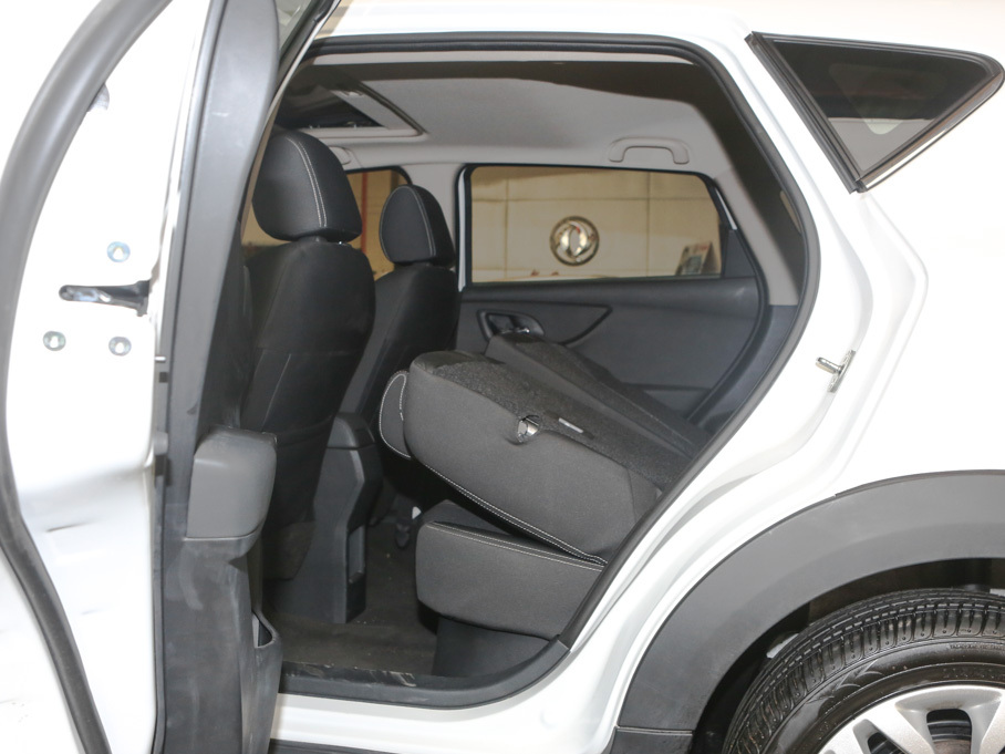 2016���L(f��ng)��AX3 1.5L �Ԅ�(d��ng)�����