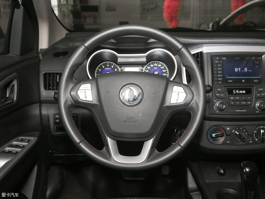 2016���L(f��ng)��AX3 1.5L �Ԅ������