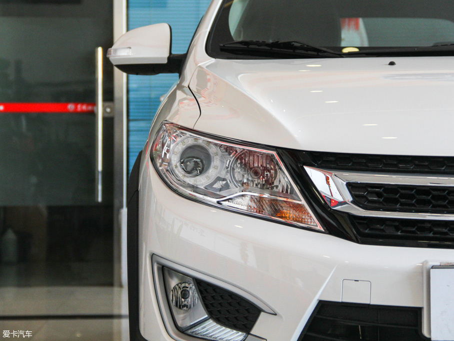 2016���L(f��ng)��AX3 1.5L �ք�(d��ng)�¿���