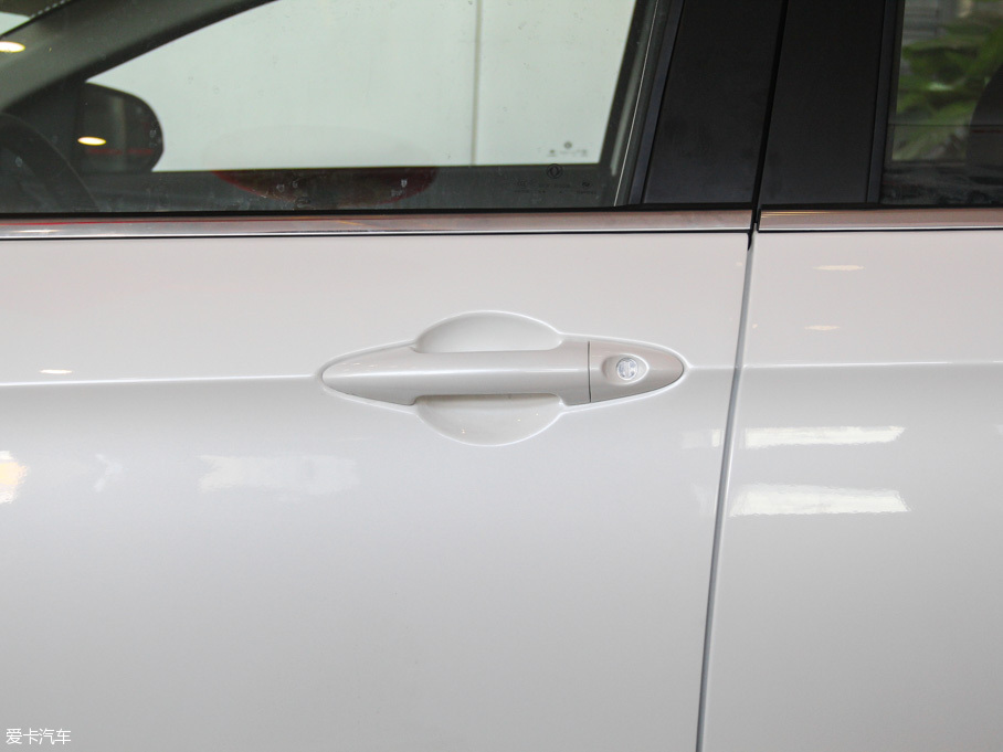 2016���L(f��ng)��AX3 1.5L �ք�(d��ng)�¿���