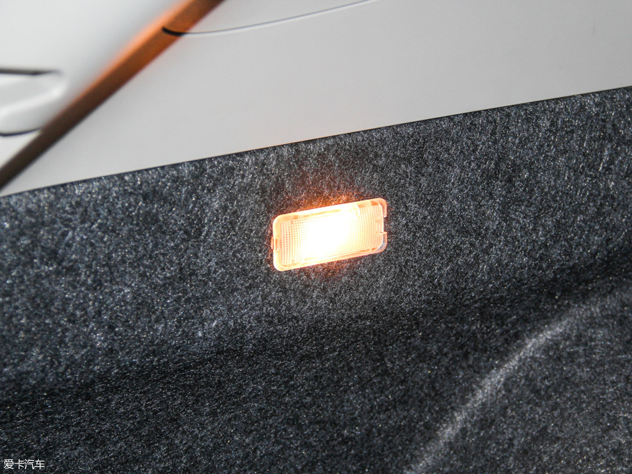 2016���L(f��ng)��AX3 1.5L �ք�(d��ng)�¿���