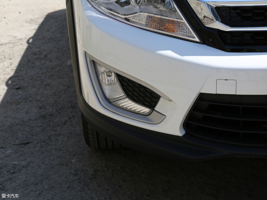 2016���L��AX3 1.5L �ք��¿���