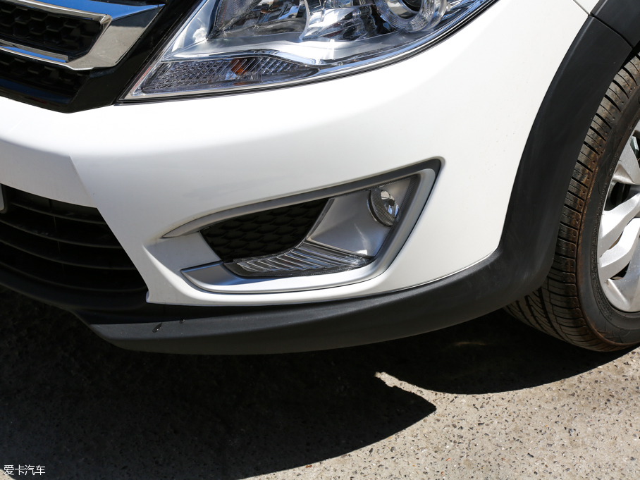 2016���L��AX3 1.5L �ք��¿���