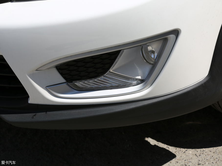 2016���L��AX3 1.5L �ք��¿���