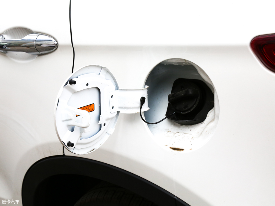 2016|L(fng)L(fng)AX7 2.0L Ԅ(dng)