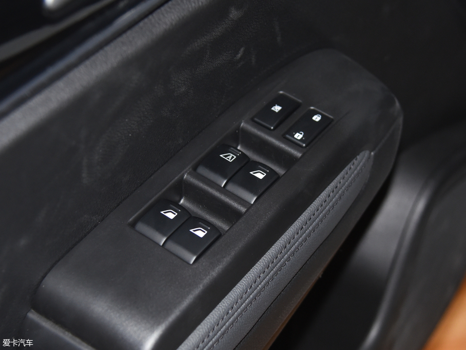 2017L(fng)AX5 1.4T ք(dng)Ȥ