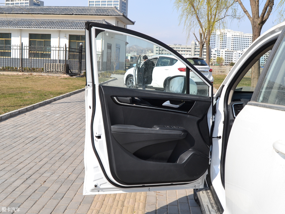 2017L(fng)AX5 1.4T DCTȤ