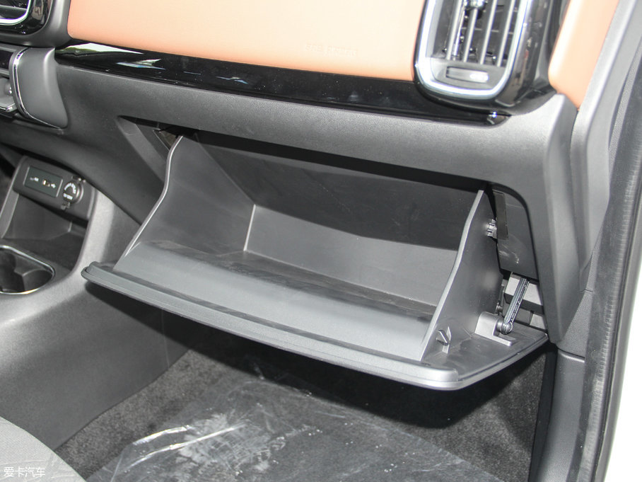 2017L(fng)AX4 1.6L ք(dng)m