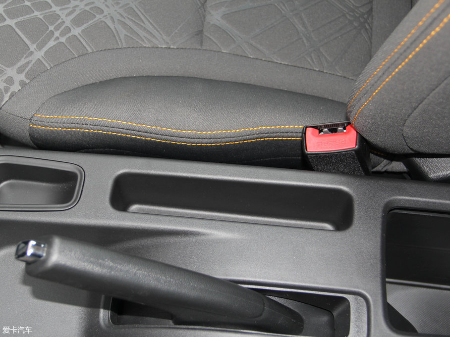 2017L(fng)AX4 1.6L ք(dng)m