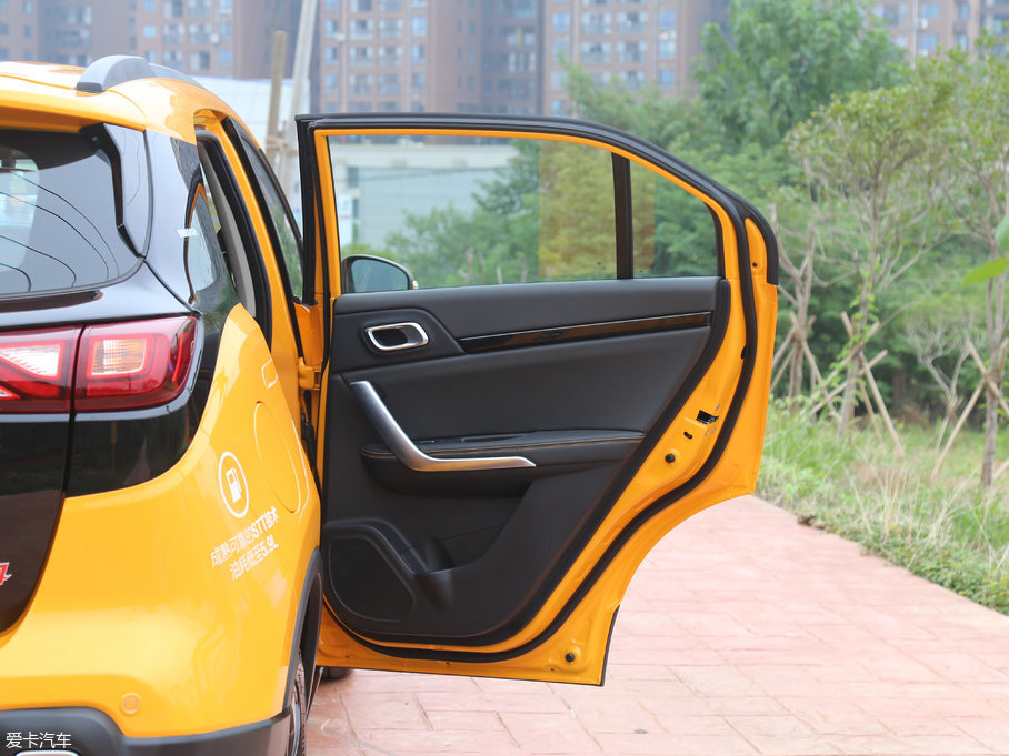 2017L(fng)AX4 1.6L DCT