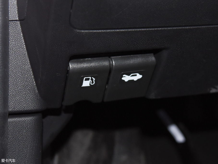 2017L(fng)AX4 1.6L ք(dng)