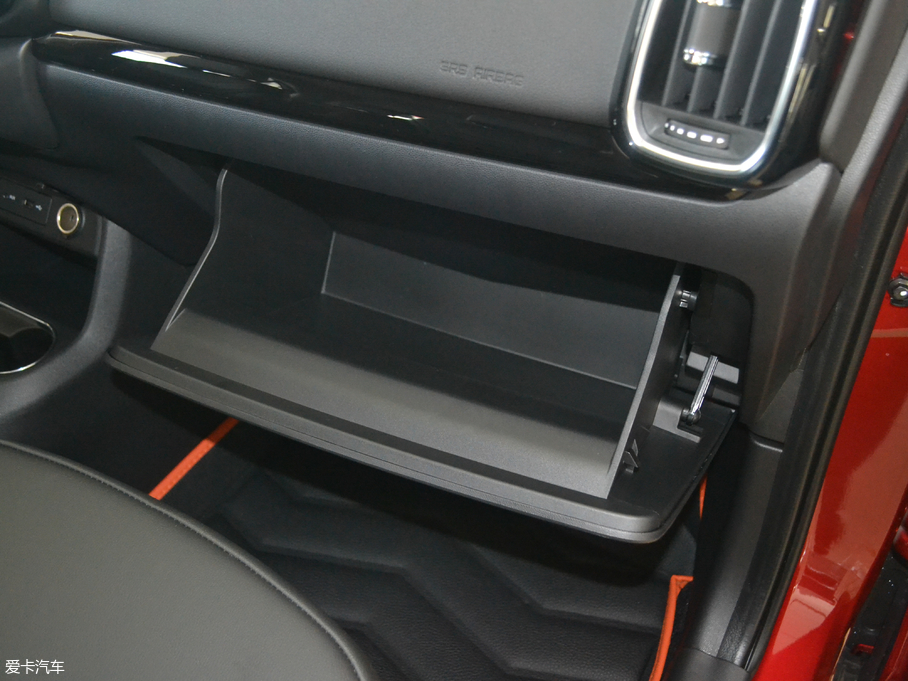 2017L(fng)AX4 1.6L քӳ