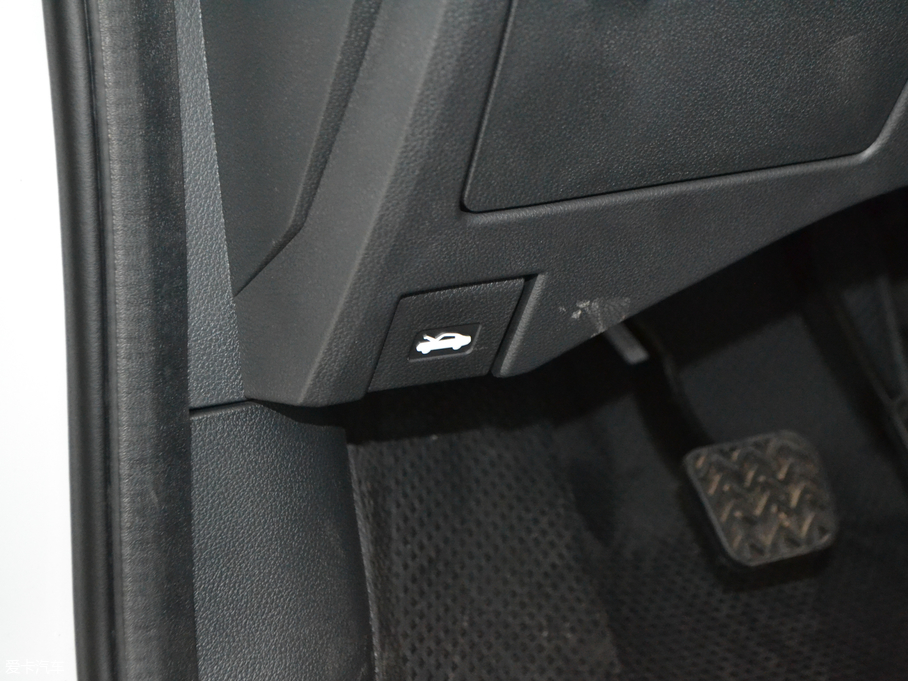 2017���L��AX3 �I�Ȱ� 1.5L �ք��п���