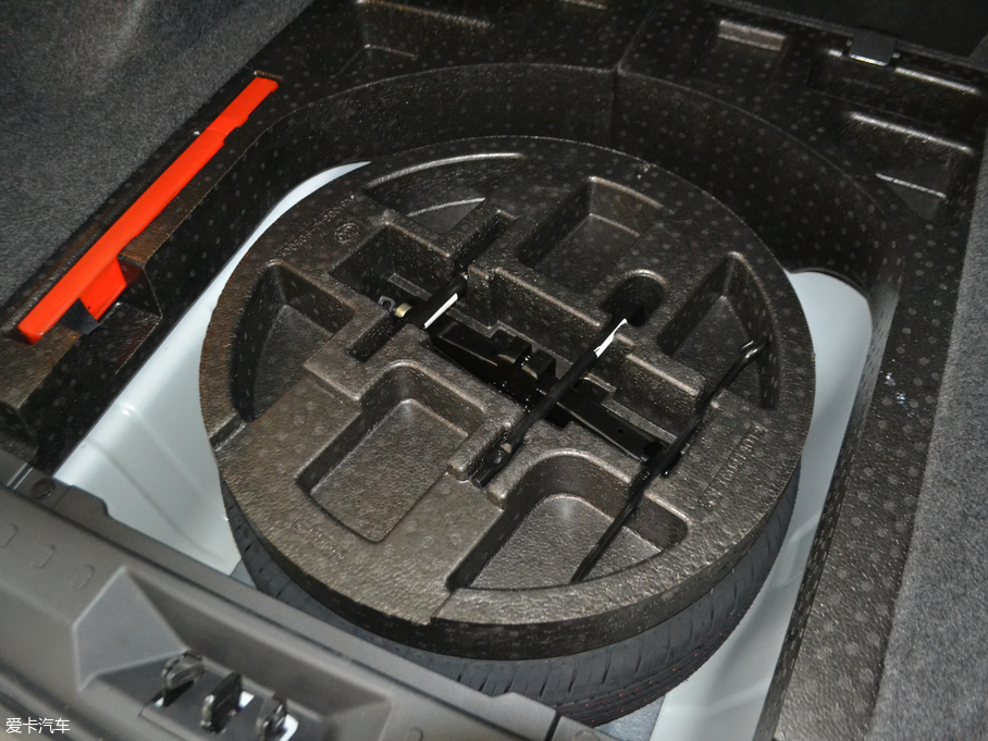 2017���L��AX3 �I�Ȱ� 1.5L �ք��п���