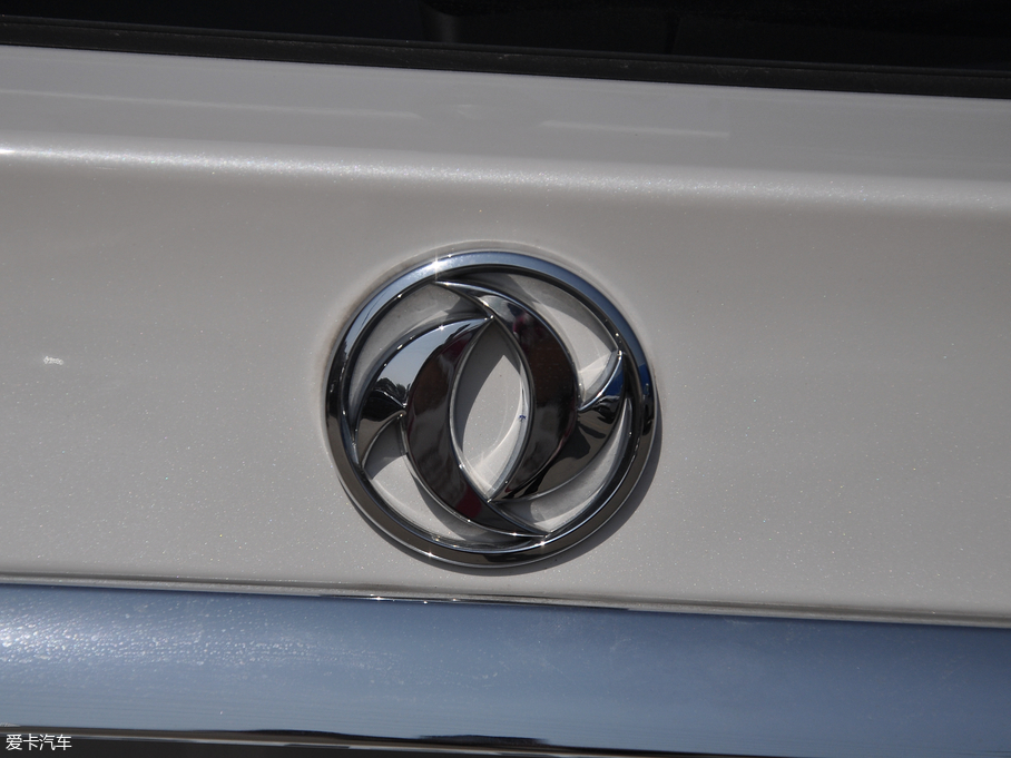 2017L(fng)AX3 I(lng)Ȱ 1.5L Ԅп