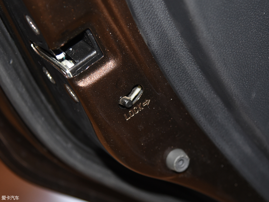 2017���L��AX3 �I�Ȱ� 1.5L �ք��¿���	