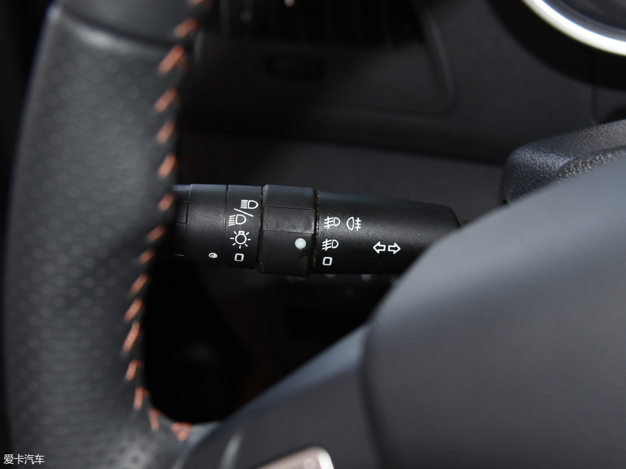 2017���L(f��ng)��AX3 �I(l��ng)�Ȱ� 1.5L �ք�(d��ng)�¿���	