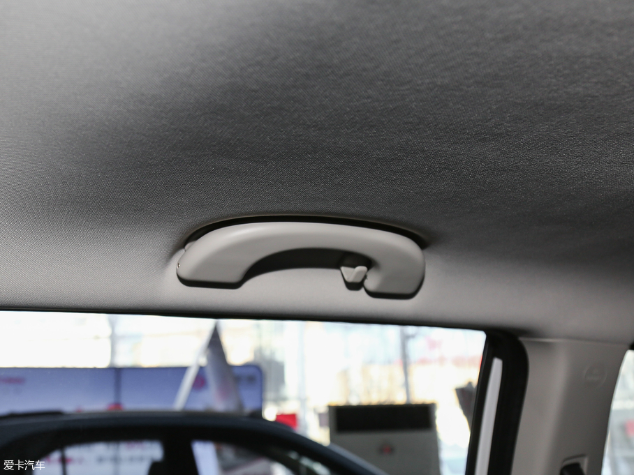 2018|L(fng)L(fng)AX7 (jng) 1.6T Ԅ(dng)A