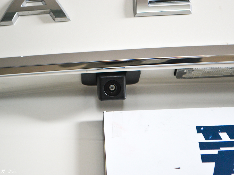 2018|L(fng)L(fng)AX7 (jng) 1.6T Ԅ(dng)Ӣ