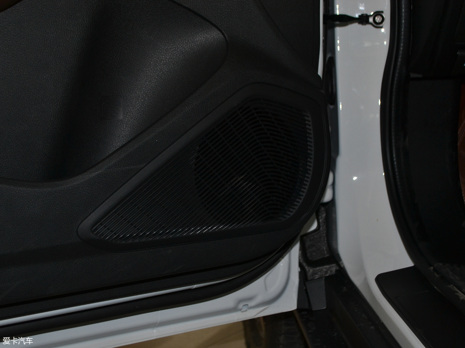 2018|L(fng)L(fng)AX7 (jng) 1.6T ԄӾӢ