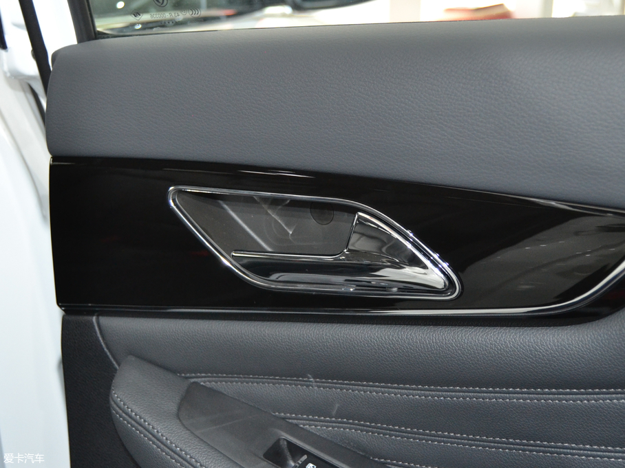 2018|LLAX7  1.4T քӺA