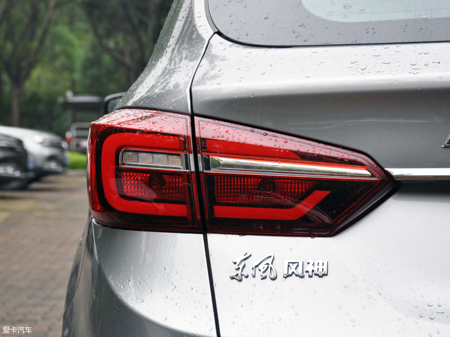 2018|L(fng)L(fng)AX7 (jng) 1.6T ԄF