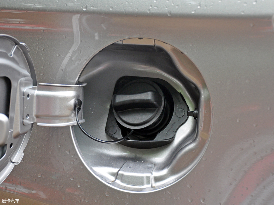 2018|L(fng)L(fng)AX7 (jng) 1.6T Ԅ(dng)F