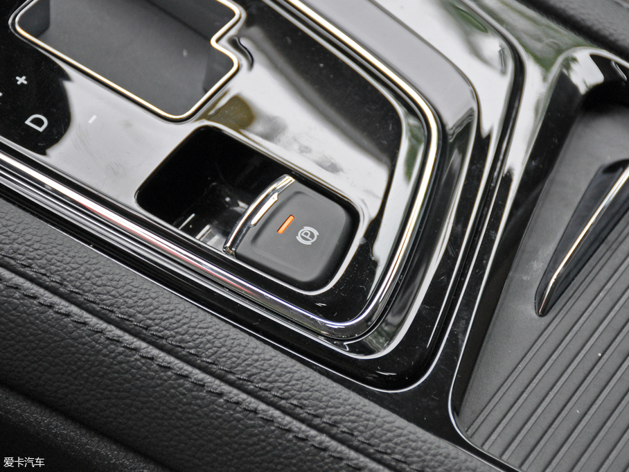 2018|L(fng)L(fng)AX7 (jng) 1.6T Ԅ(dng)F