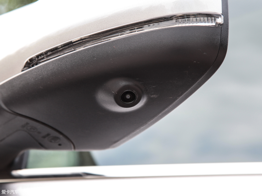 2018|LLAX7  1.6T ԄF