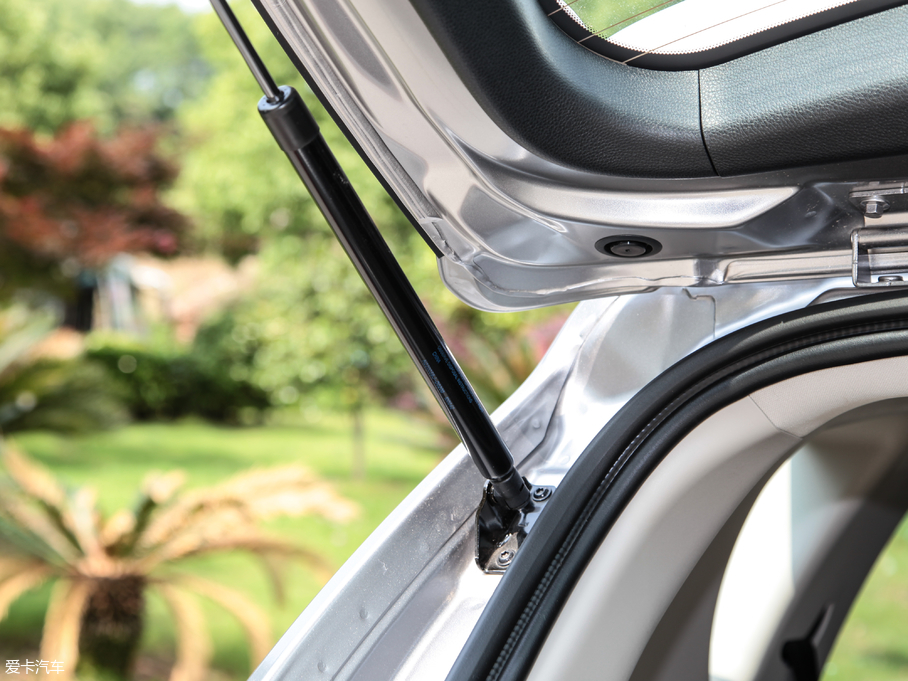 2018|LLAX7  1.6T ԄF