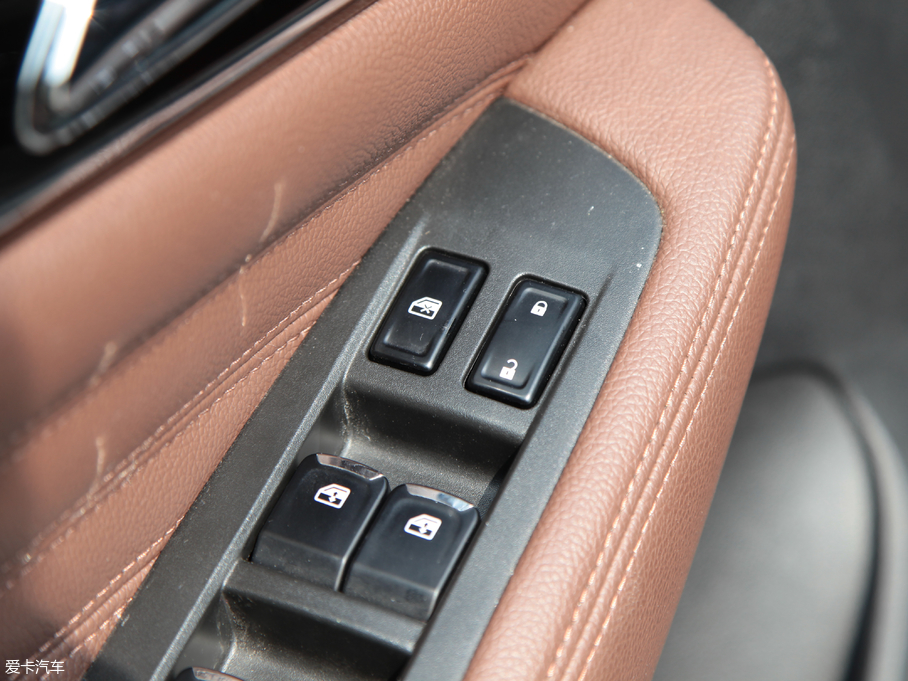 2018��|�L�L��AX7 ���� 1.6T �Ԅ����F��