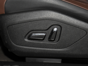 2018 1.6T ԄӺA {{