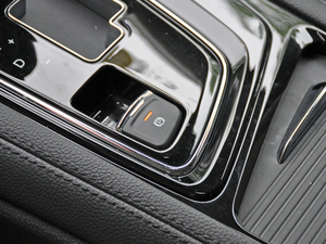 2018(jng) 1.6T Ԅ(dng)F v܇Ƅ(dng)