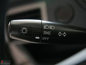 2009款1.6L 手动时尚型 中控区