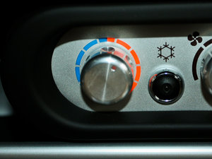 2011款1.8L R 标准版 中控区