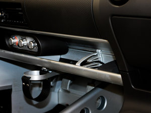 2011款1.8L SC 标准版 手套箱