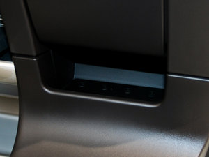 2011款1.8L SC 标准版 空间座椅