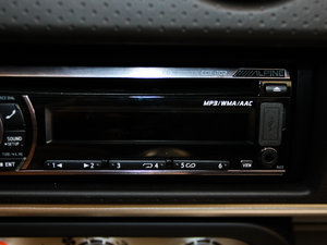 2011款1.8L SC 标准版 中控台显示屏