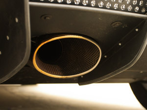 2011款1.8L SC 标准版 排气管