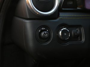 2019GT410 Sport п؅^(q)