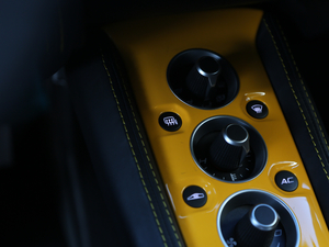 2019GT410 Sport п؅^