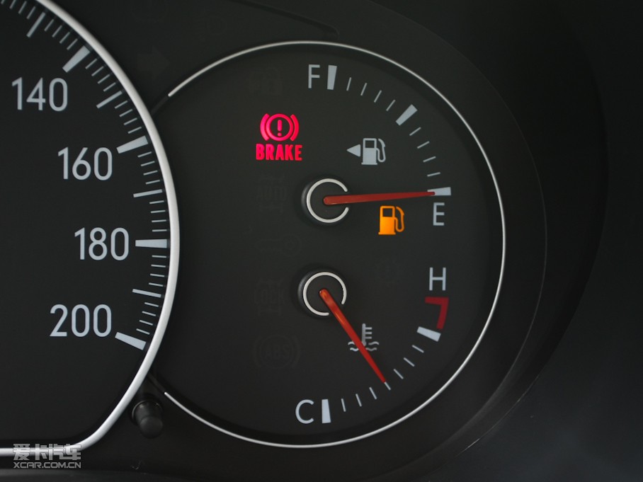 2009�����ZSX4�Ɏ� 1.6L �Ԅ�������