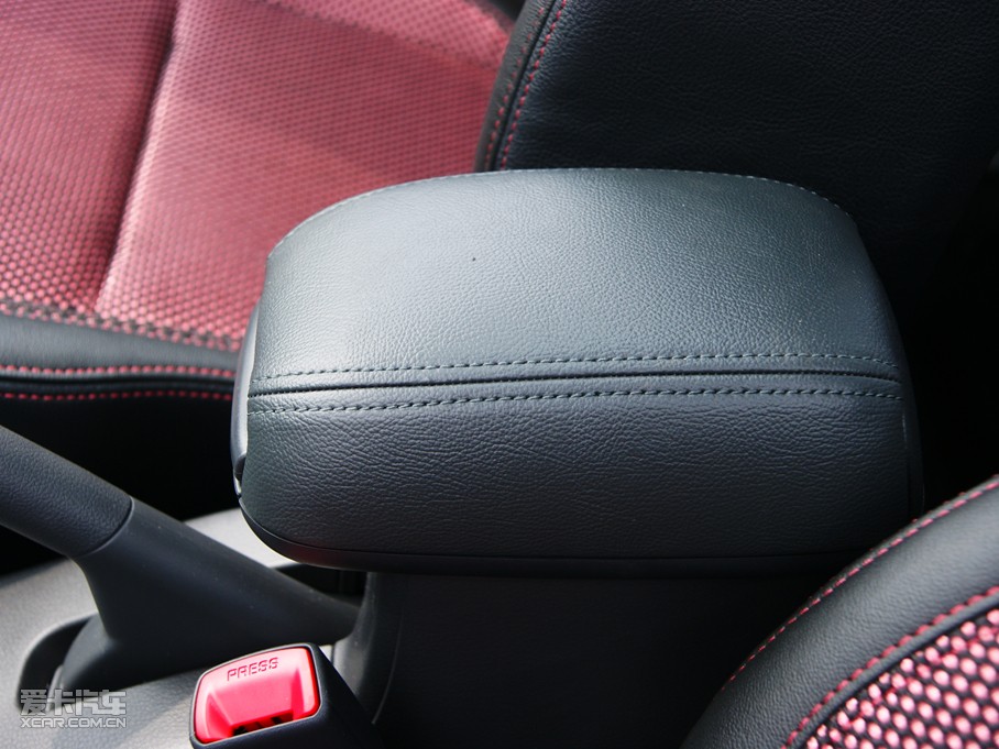 2009ZSX4Ɏ 1.6L Ԅӕrа