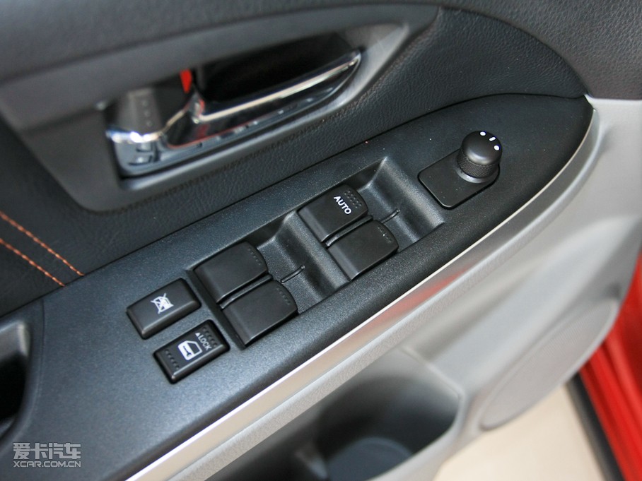 2009�����ZSX4�Ɏ� 1.6L �ք�������